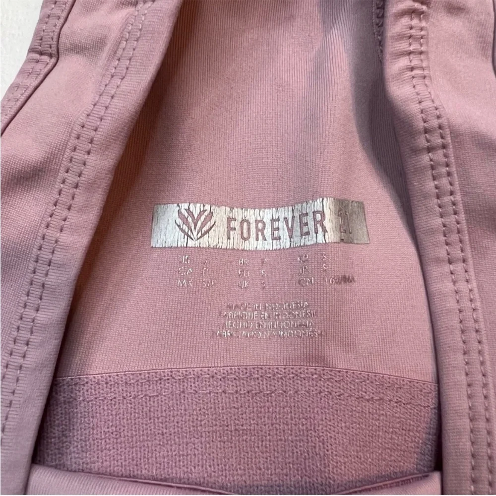 🖤 FREE 🖤 Forever 21 - Womans Sports Bra